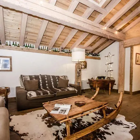 In Duplex Of A Chalet Located In The Area Of Les Pecles *