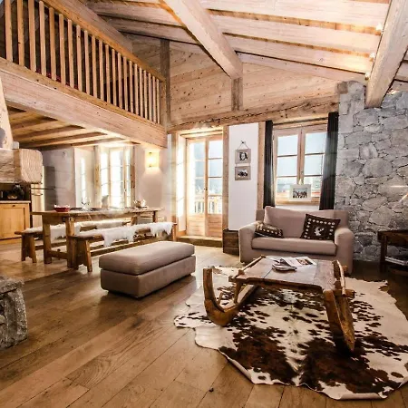 In Duplex Of A Chalet Located In The Area Of Les Pecles 아파트 *