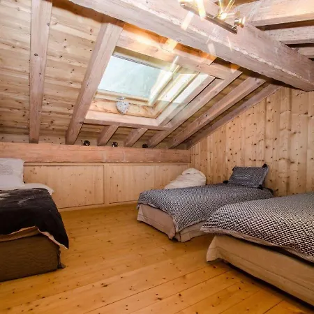 아파트 In Duplex Of A Chalet Located In The Area Of Les Pecles *