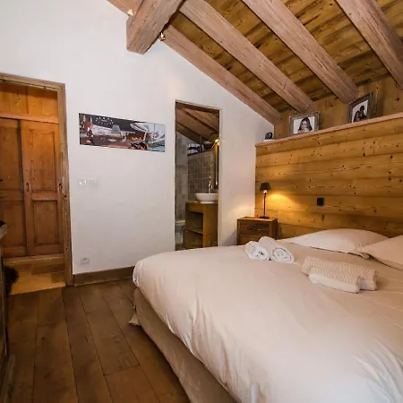 In Duplex Of A Chalet Located In The Area Of Les Pecles * 샤모니