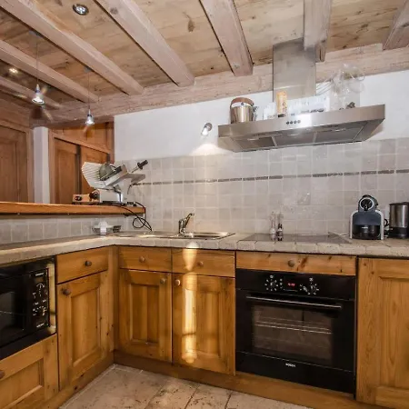 In Duplex Of A Chalet Located In The Area Of Les Pecles 아파트 *