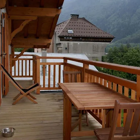 In Duplex Of A Chalet Located In The Area Of Les Pecles *