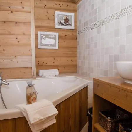 아파트 In Duplex Of A Chalet Located In The Area Of Les Pecles *