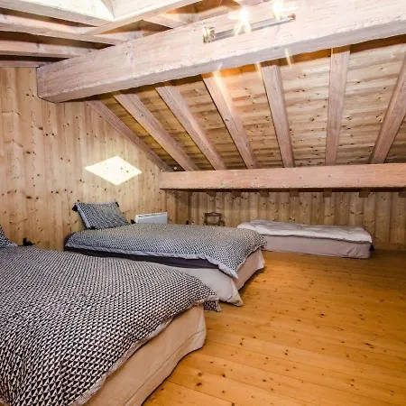 In Duplex Of A Chalet Located In The Area Of Les Pecles 아파트