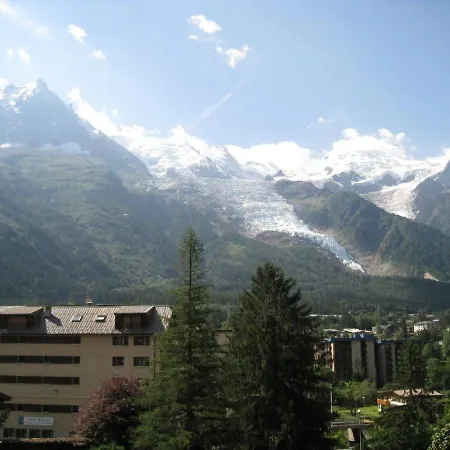 아파트 In Duplex Of A Chalet Located In The Area Of Les Pecles *